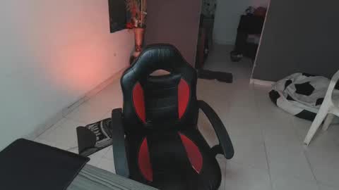 mattias     online show from February 2025 01:58:01 AM