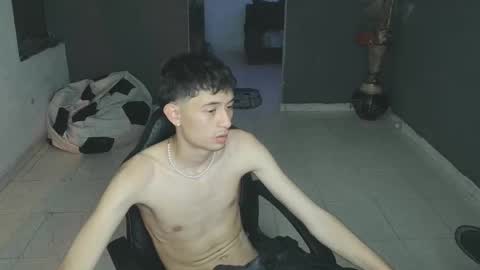 mattias     online show from February 2025 05:12:02 AM