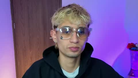 mattias     online show from April 2026 03:07:01 AM