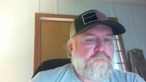 mattiec14 online show from December 2025 05:31:02 PM