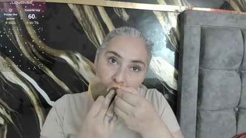 mature_gold online show from September 2025 12:29:01 PM