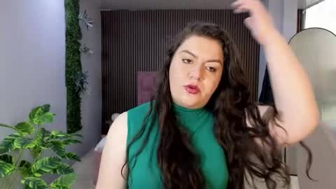 Naroa online show from May 2026 07:23:02 PM