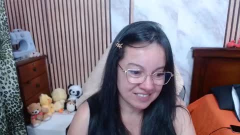 Sonia online show from October 2025 11:01:02 PM