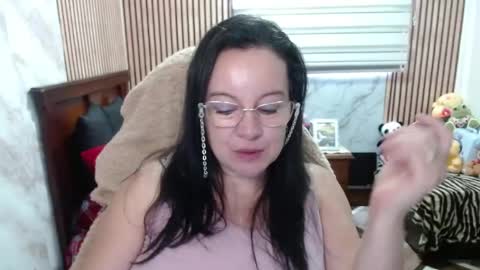 Snapshot of mature_wolf chatting on April 2026 02:48:01 PM Sonia online show from April 2026 02:48:01 PM