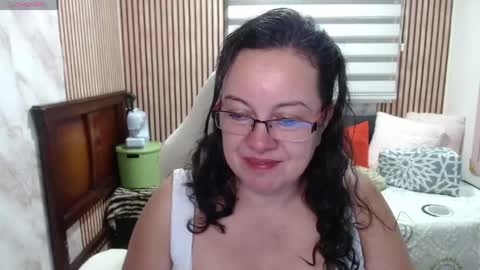 Snapshot of mature_wolf chatting on June 2026 12:02:02 AM Sonia online show from June 2026 12:02:02 AM