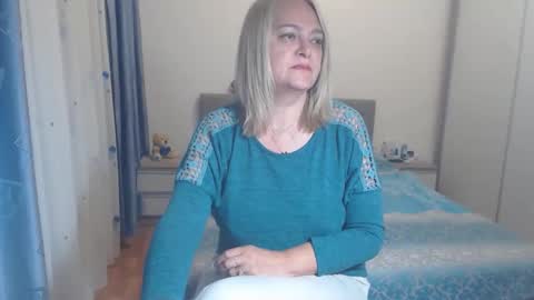 Snapshot of maturediana chatting on May 2026 01:54:02 AM maturediana online show from May 2026 01:54:02 AM