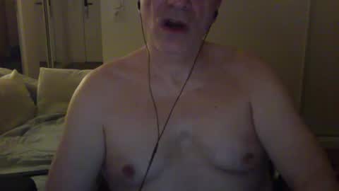 maturehotman online show from February 2025 10:00:02 PM