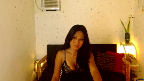 maturity_mommy_intown online show from September 2025 05:03:01 PM