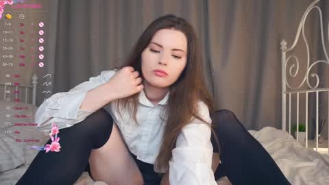 Lily online show from February 2025 10:32:01 PM