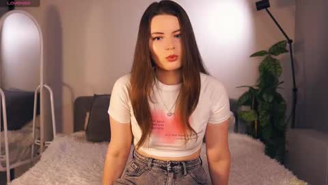 Lily online show from February 2025 03:48:02 PM