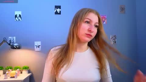 maureencoombs online show from November 2025 04:14:02 AM