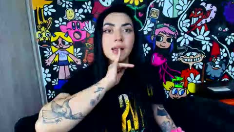 Snapshot of maurenth_becker_ chatting on October 2025 01:31:02 AM Maurenth online show from October 2025 01:31:02 AM