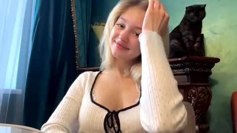 Eva  1st day online show from June 2026 06:47:02 AM