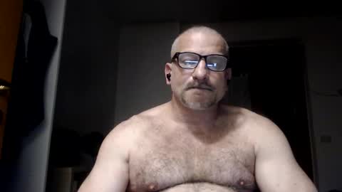 mauro1971 online show from April 2026 02:27:02 AM