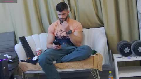 mauro_real_man online show from October 2025 05:13:01 PM