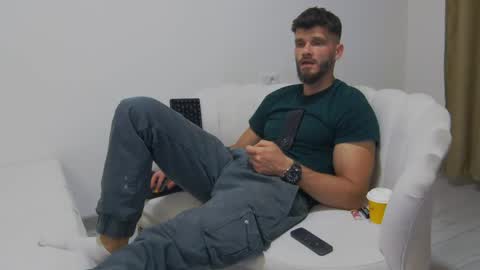 Snapshot of mauro_real_man chatting on June 2026 06:14:01 PM mauro_real_man online show from June 2026 06:14:01 PM