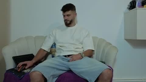 Snapshot of mauro_real_man chatting on July 2026 02:51:01 AM mauro_real_man online show from July 2026 02:51:01 AM