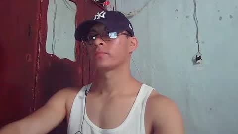 Mauro online show from December 2025 08:50:02 PM