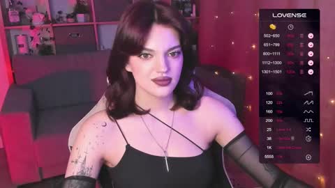 Mavis online show from March 2025 10:52:02 PM