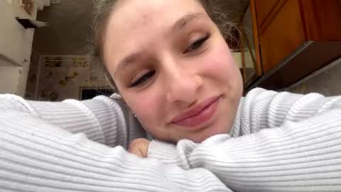 Nikolina online show from March 2026 12:10:02 PM