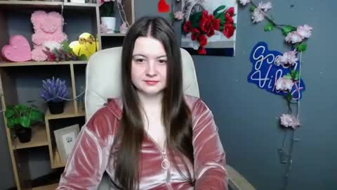 Snapshot of mavkacute chatting on May 2026 06:25:02 PM MavkaCute online show from May 2026 06:25:02 PM