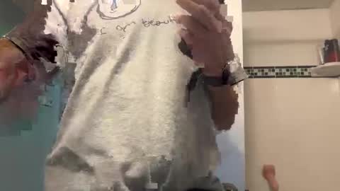 Snapshot of max692711 chatting on February 2026 05:45:02 PM max692711 online show from February 2026 05:45:02 PM