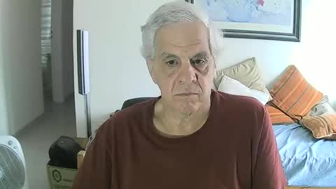 Snapshot of max_2017 chatting on December 2024 08:37:02 PM max_2017 online show from December 2024 08:37:02 PM