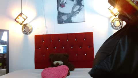 Max  Ashley online show from January 2025 06:52:01 PM