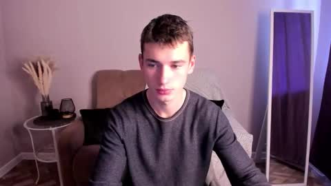 Max online show from September 2025 05:55:02 AM