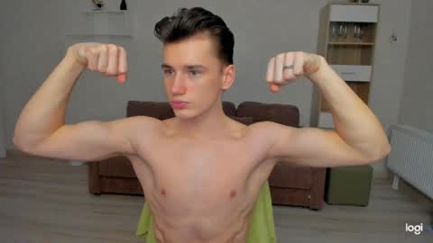 max_foks_ online show from April 2026 02:14:02 PM