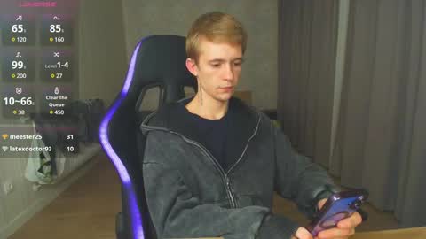 Max Gen with tats 24years  And Ethan without tats 20 years online show from December 2024 02:53:01 PM