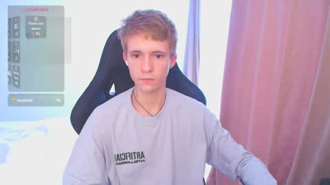 Max Gen with tats 24years  And Ethan without tats 20 years online show from February 2025 05:45:02 AM