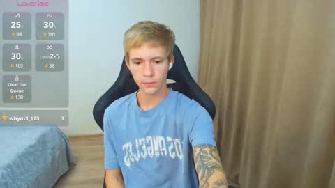 Max Gen with tats 24years  And Ethan without tats 20 years online show from October 2025 11:34:02 PM