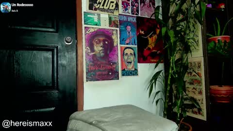 Max Follow me IGX hereismaxx online show from December 2024 11:17:02 AM