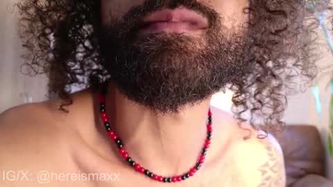 Max Follow me IGX hereismaxx online show from November 2025 06:01:02 PM