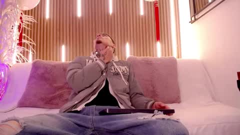 Snapshot of max_hader chatting on February 2026 12:47:02 PM Max online show from February 2026 12:47:02 PM