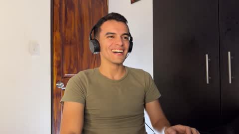 Max Lancaster online show from December 2024 11:57:01 PM