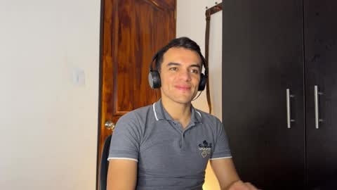 Max Lancaster online show from December 2024 01:13:02 AM