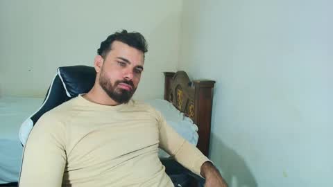 Snapshot of max_love25 chatting on October 2025 09:58:02 PM max_love25 online show from October 2025 09:58:02 PM