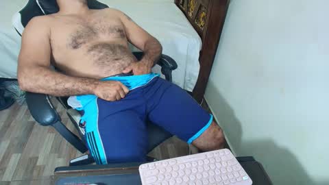 Snapshot of max_love25 chatting on October 2025 09:13:01 PM max_love25 online show from October 2025 09:13:01 PM