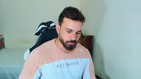 Snapshot of max_love25 chatting on October 2025 11:50:01 PM max_love25 online show from October 2025 11:50:01 PM