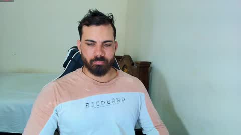 Snapshot of max_love25 chatting on October 2025 06:19:02 PM max_love25 online show from October 2025 06:19:02 PM