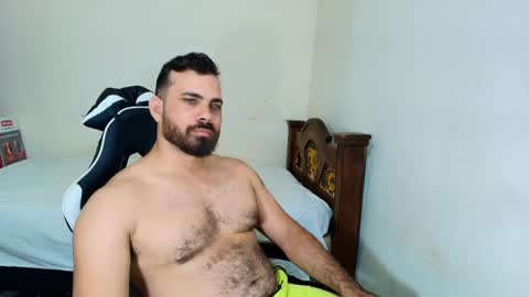 Snapshot of max_love25 chatting on November 2025 10:42:02 PM max_love25 online show from November 2025 10:42:02 PM