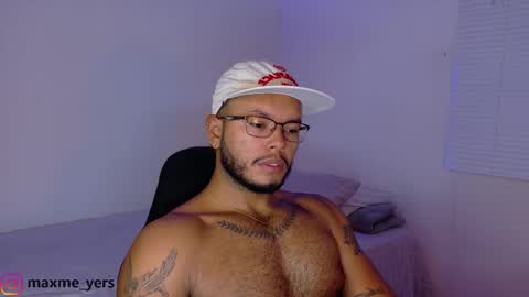 Snapshot of max_meyer chatting on October 2025 09:34:01 PM max_meyer online show from October 2025 09:34:01 PM