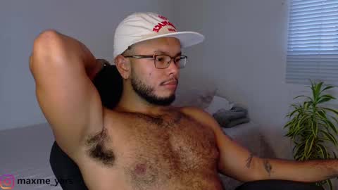 Snapshot of max_meyer chatting on November 2025 09:58:01 PM max_meyer online show from November 2025 09:58:01 PM