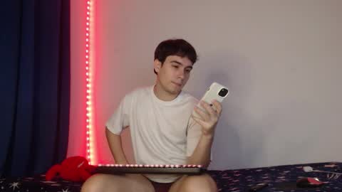 max_snow1616 online show from February 2026 02:02:01 PM