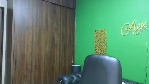 Max Taylor online show from December 2024 10:56:01 PM