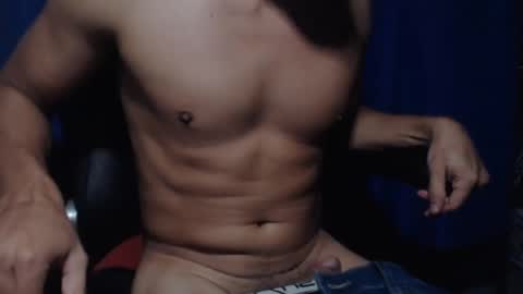 Snapshot of max_varona chatting on February 2025 06:11:02 AM max_varona online show from February 2025 06:11:02 AM