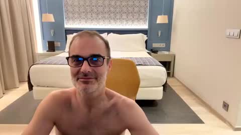 Max Mikado online show from March 2025 12:10:02 AM