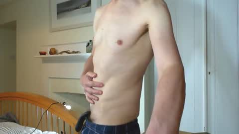 Snapshot of maxdavies chatting on July 2026 05:00:02 AM Max Davies online show from July 2026 05:00:02 AM